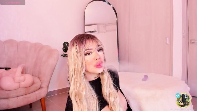 Rouse Hallberg blonde babe vaping with dildo, big ass tease