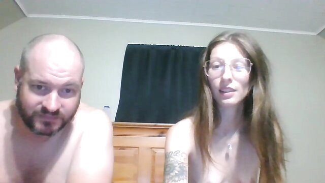 Kenziea25 Chaturbate camgirl with boyfriend nude POV milk birthday show