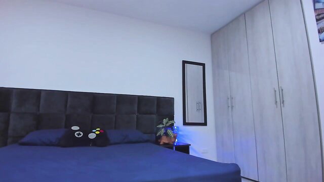 Muscular virile Alexander Martines in private Chaturbate bedroom show