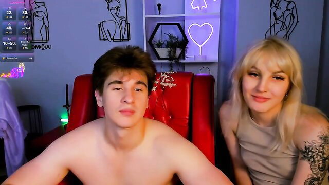 Sylus_dark & blonde teen couple nude tease on Chaturbate, shy 18yo