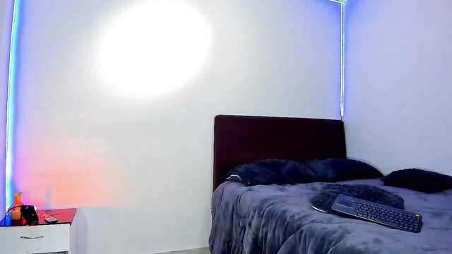 Alexander Collin talkative gay4pay solo female gamer on bed