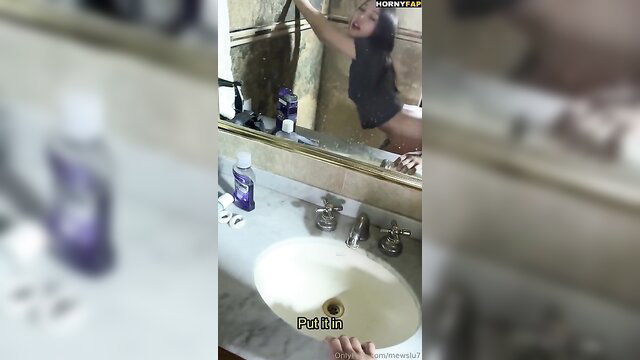 MewSlut Asian amateur bending over nude in bathroom mirror selfie