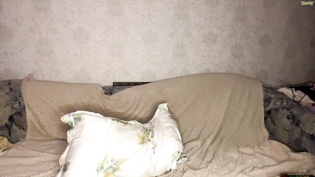 kaeliascorch skinny blonde cam girl on bed with pillows