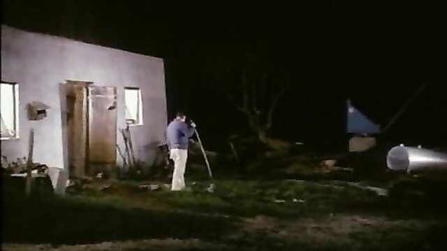 Vintage 1976 German softcore Liebesgrusse aus der Lederhose 3 man with shovel at night