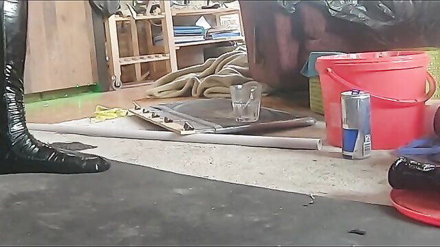 Laaralatexxa in latex catsuit BDSM analplay closeup