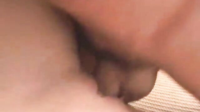 Strong man fucking skinny babe with tiny tits closeup