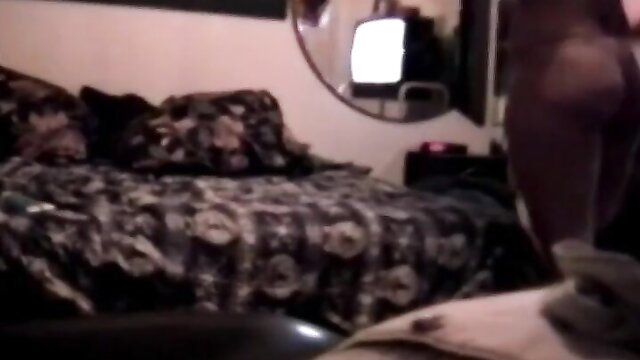 Ebony beauty with huge ass training stripper moves nude