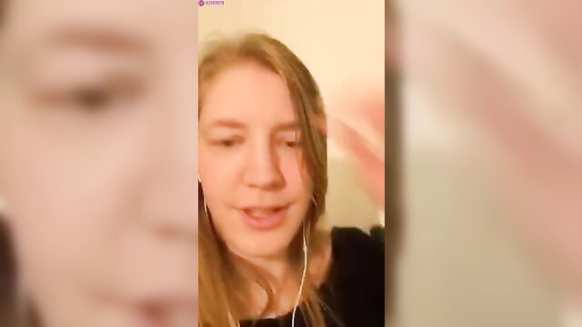 Blonde Danish camgirl Igetoffwhenyougetoff talks on amateur livestream