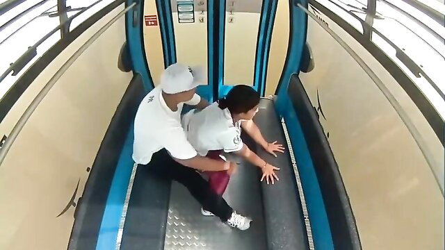 Hot couple fucks on Guayaquil cable car escalator