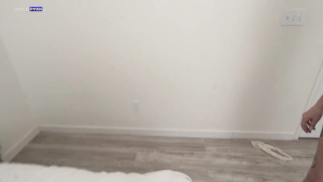 Helena Price nude in bedroom, hot MILF stepmom gold digger series