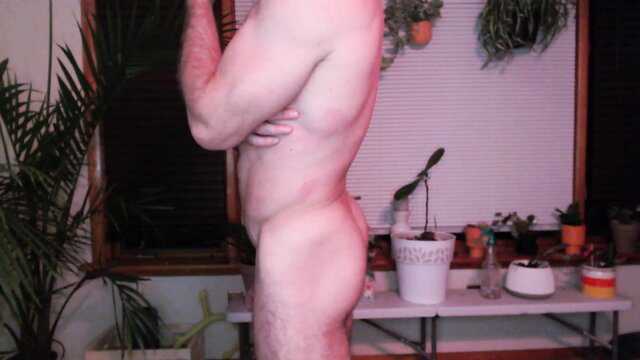 Narcissus_echo muscular naked side pose, young bearded Chaturbate model