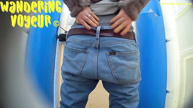 Spy cam MILF pissing in dirty panties, voyeur closeup ass view