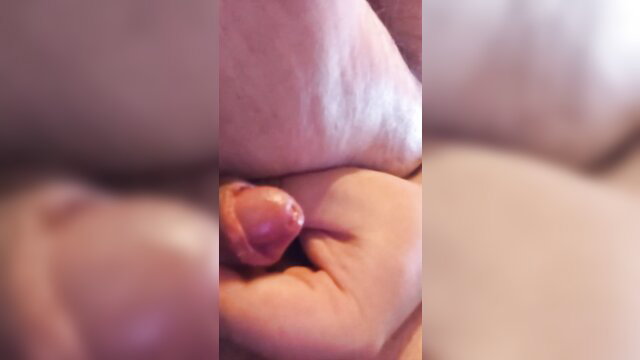 Pandaboysexy fingering tight anus closeup in gay solo