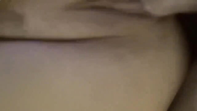 Bikini babe flipping off the camera, teasing creampie preview