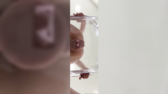 Ohkaybunny nude pussy on glass chair OnlyFans leak