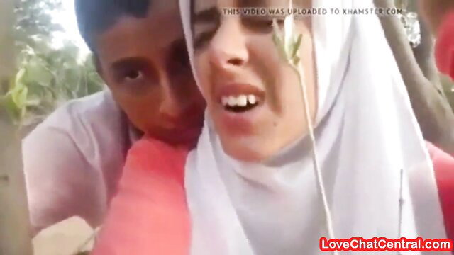 Desi hijab Muslim sister Latifa fucked outdoors by brother rear end