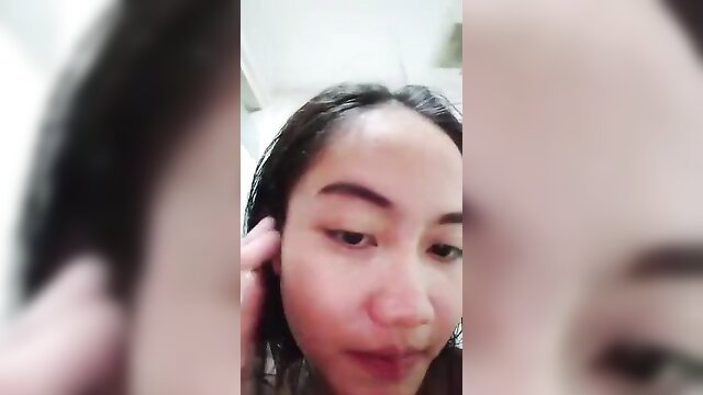 Wet Asian amateur babe closeup selfie after shower