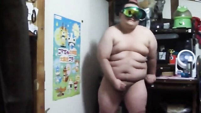 Nude Chinese chub fapping solo with green shades