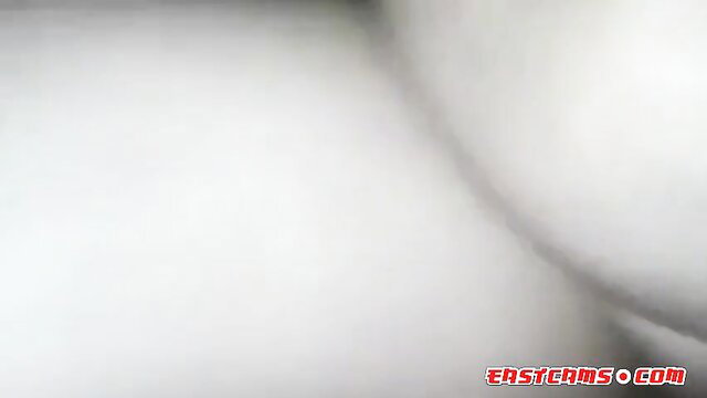 Blurry Korean girl squirts creamy pussy closeup