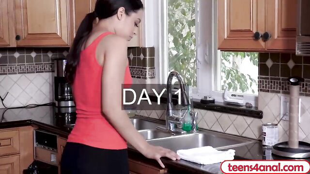 Amethyst Banks washing dishes in tight tank top & leggings day 1