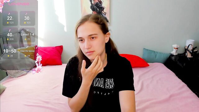 Alisa__kelly young skinny teen Chaturbate cam girl touching neck