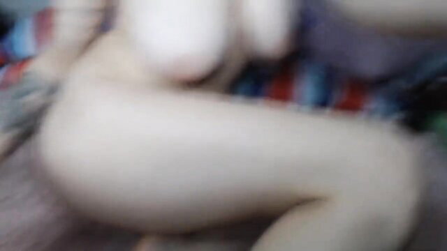 Blurry amateur solo anal masturbation closeup nude woman