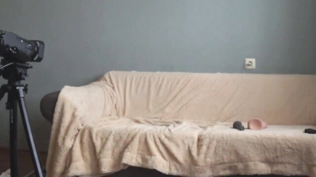 Amateur PAWG behind scenes filming anal-vaginal for cuckold spouse