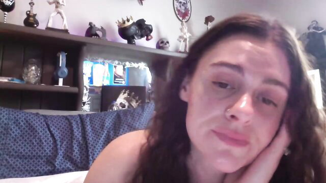 TommyMadison222 topless camgirl closeup pouty face