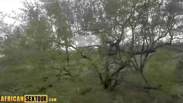 Wild outdoor pussy fucking with hot African Awahles in nature