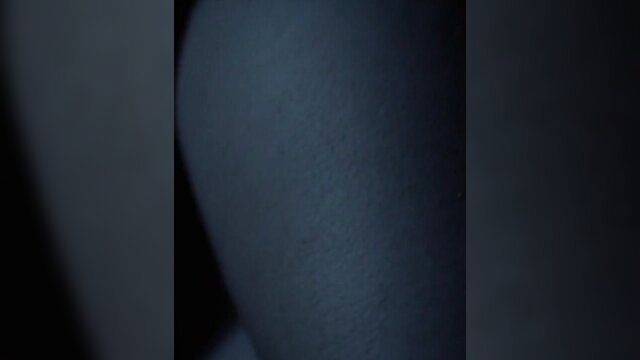 Laura Gordon & Olivia DeJonge sexy nude tits in Undertow 2018