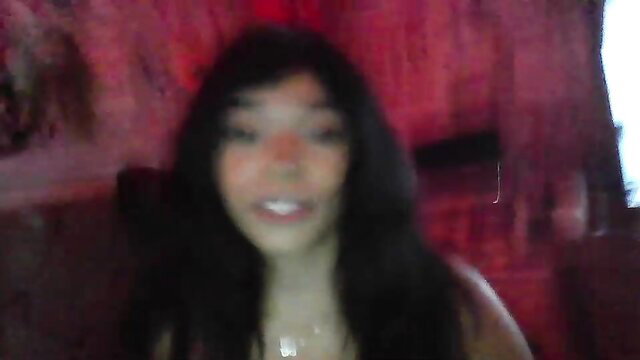 Natxurall sensual Chaturbate leaked video thumbnail, hot Dutch cam girl smiling