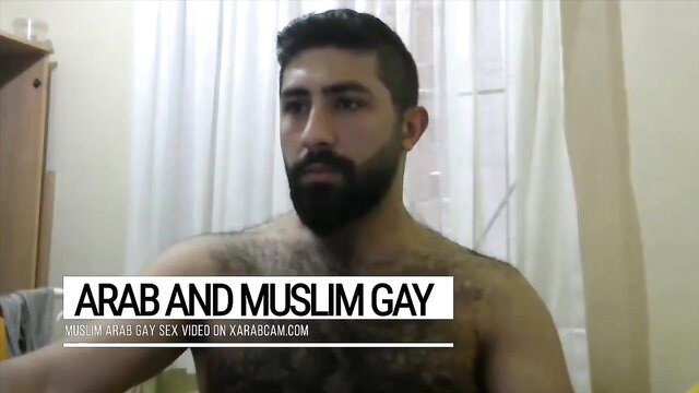 Hairy Arab Muslim gay man on cam, bearded sultan shirtless