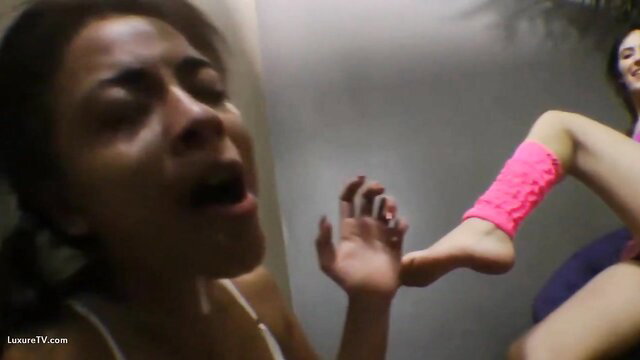 Deep Feet Goddess Asian babe in legwarmers licks toes, ecstatic faces