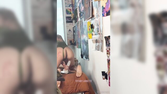 Tiffany Lannette thick white ass up tattoo foot fetish OnlyFans