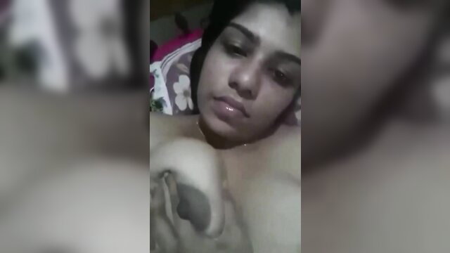 Mallu Aunty sexy cleavage closeup, Indian beauty lying in bed