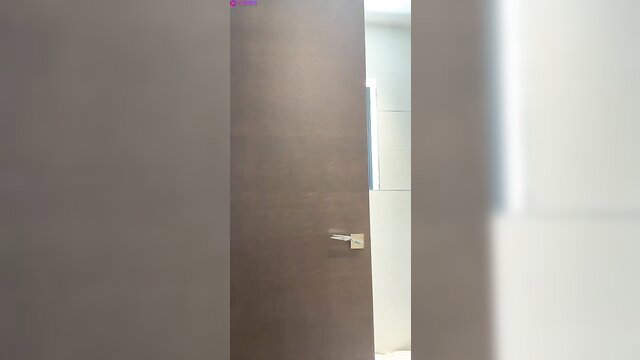 Aishah Sofey hot talking livestream door tease