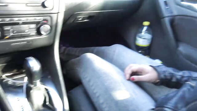 SouzanHalabi amateur car seat tease, legs spread wide