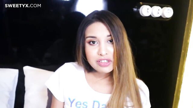 Roxy Lips in tight white Yes Daddy tee, sexy pout, hot amateur thumbnail