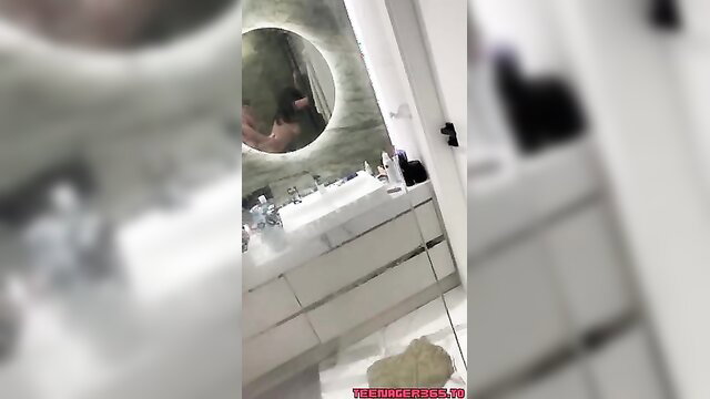 Miniloonaa nude shower sex creampie leaked video thumbnail