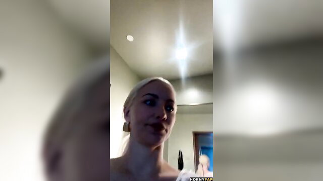 Lindsey Pelas blonde bombshell in teasing nude livestream closeup