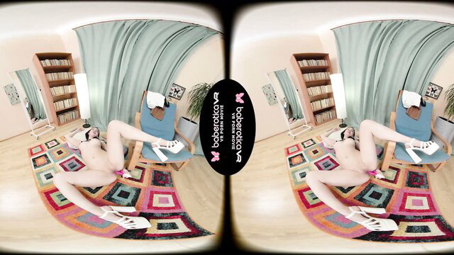 Busty Sida nude solo VR pose, legs spread wide on chair