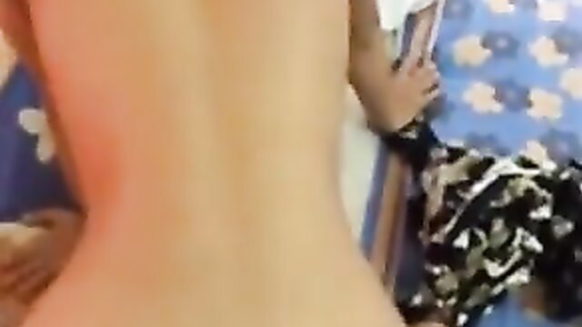 Skinny desi Indian girlfriend nude back view in amateur sex