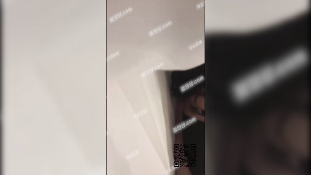 Blurry Korean Instagram live tattooed guy thick ass cam show