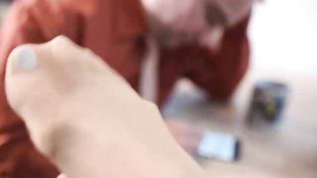 Foxy's smelly nylon feet closeup in Czech Soles foot fetish video