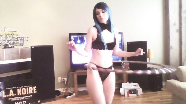 Mars Mayhem twerks hula hoop in lingerie, sexy white girl dance