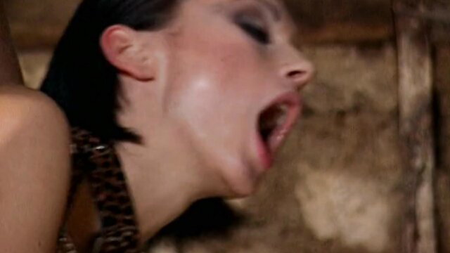 Silvia Saint screaming in ecstasy closeup, Labyrinthe 1997