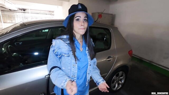 Hot Latina stepmom in bucket hat and ripped jeans ready for anal in parking lot