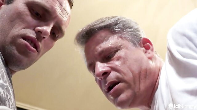 Busty mom Rachel sucks cock in intense double hard sex closeup