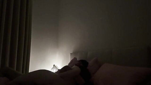 Diddy Kitty nude on bed in dim light, amateur teen OF preview