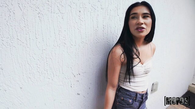 Delilah Dagger teases in tank top and jeans on Mofos